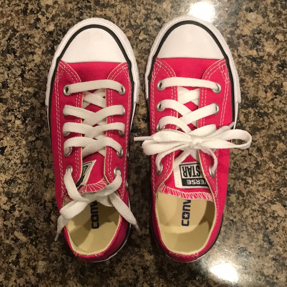 Little Girls Converse Low Top All-star pink sz 11